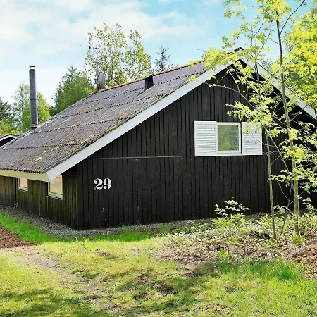 6 Person In Ansager-by Traum Ansager